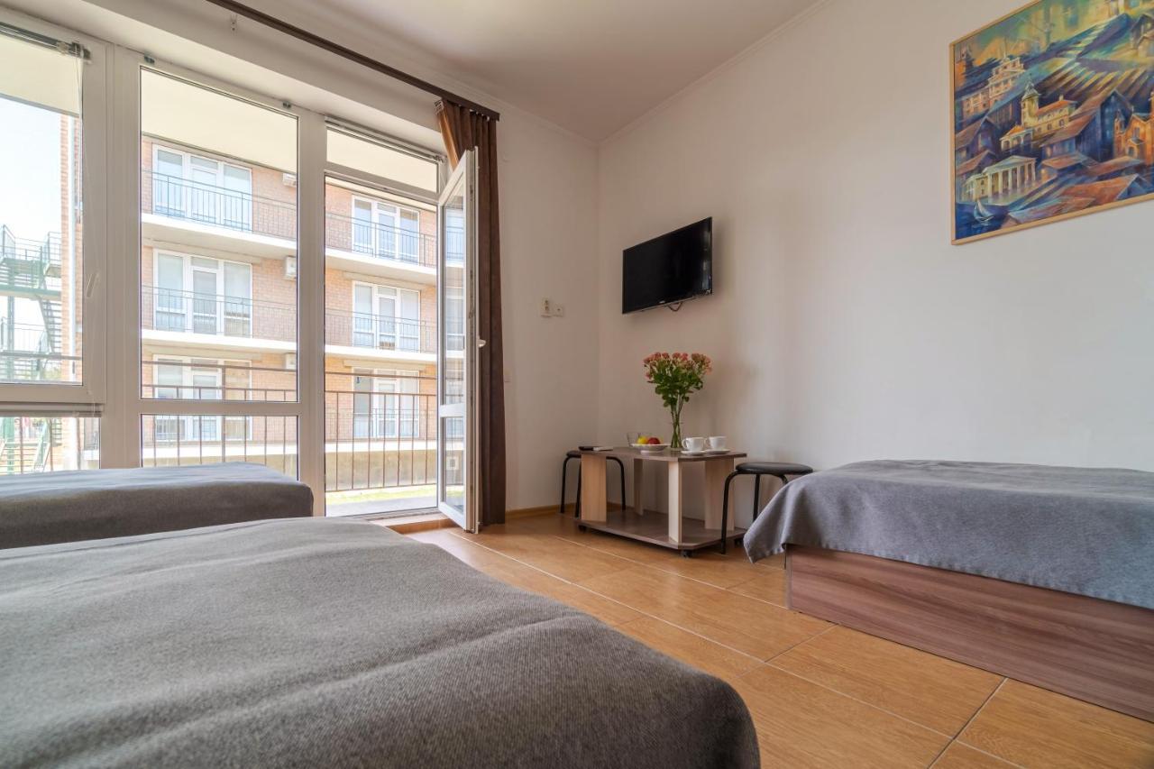 Пальмира Hotel Koblevo Luaran gambar